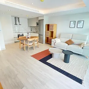  Apartment Deluxe Marina View Seafront