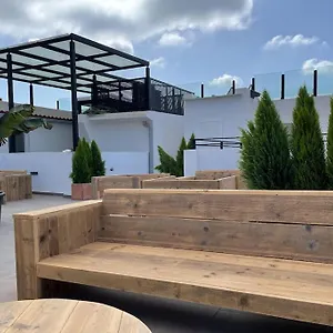  Apartment Sleek Oasis In The Heart Of - Sleeps 6